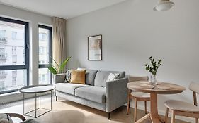 Bank Polski City Center Apartment With Parking By Lion Apartments